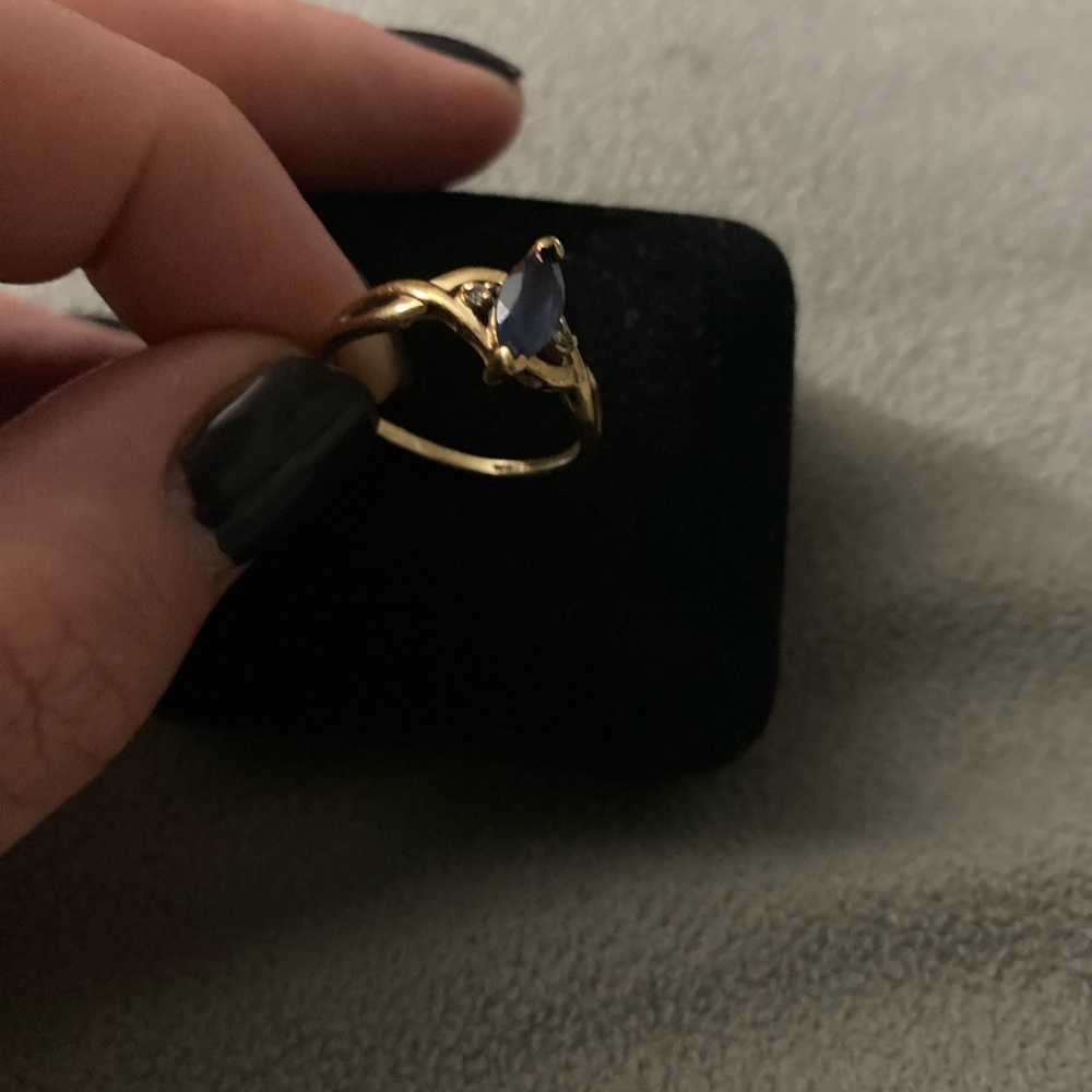 Vintage marquise cut sapphire ring - Picture 3 of 4